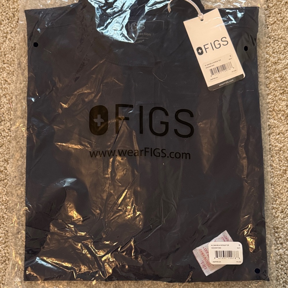 FIGS Rafaela Scrub top